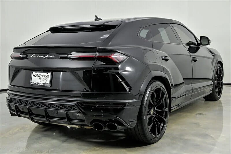 2022 Lamborghini Urus - Image 9 of 31