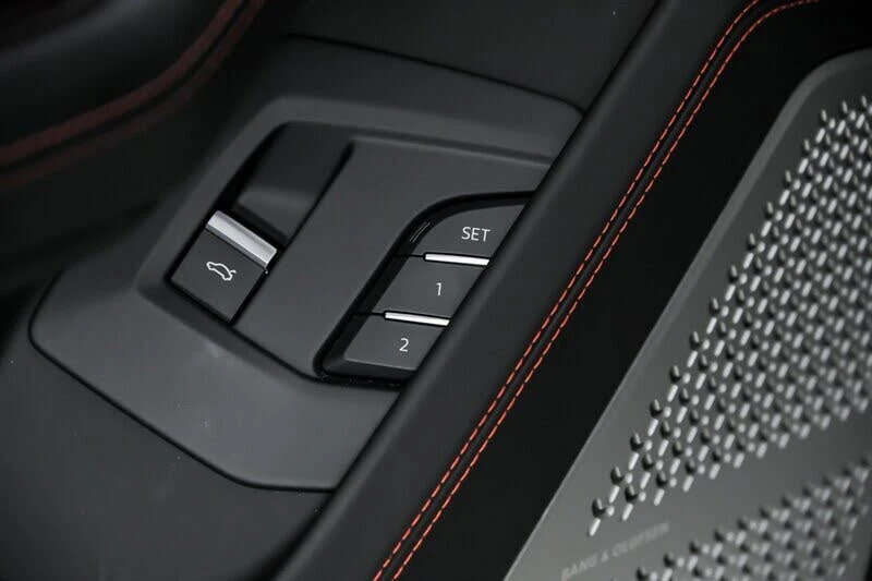 2022 Lamborghini Urus - Image 19 of 31