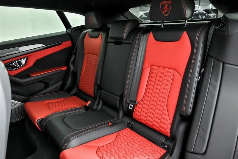 2022 Lamborghini Urus - Image 25 of 31