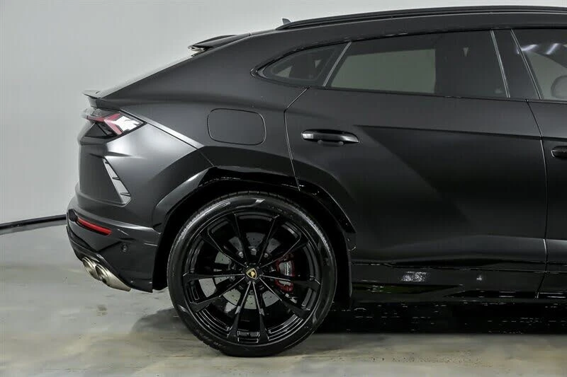 2022 Lamborghini Urus - Image 13 of 31