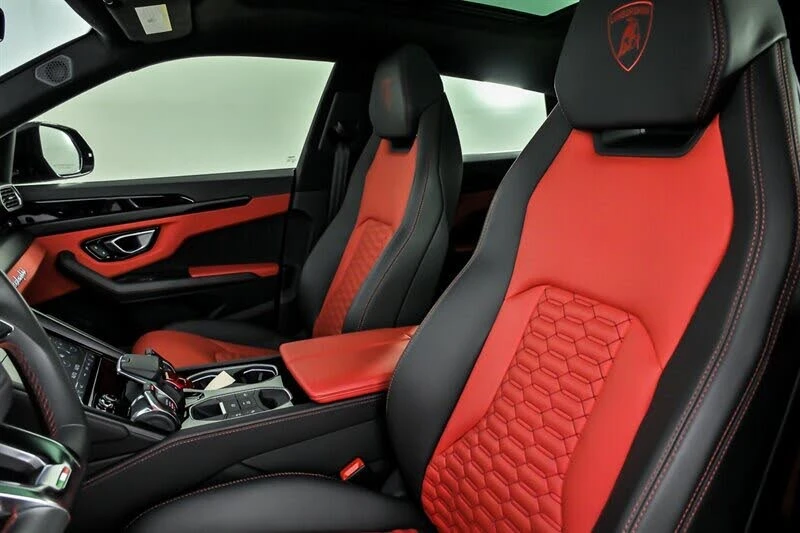 2022 Lamborghini Urus - Image 23 of 31