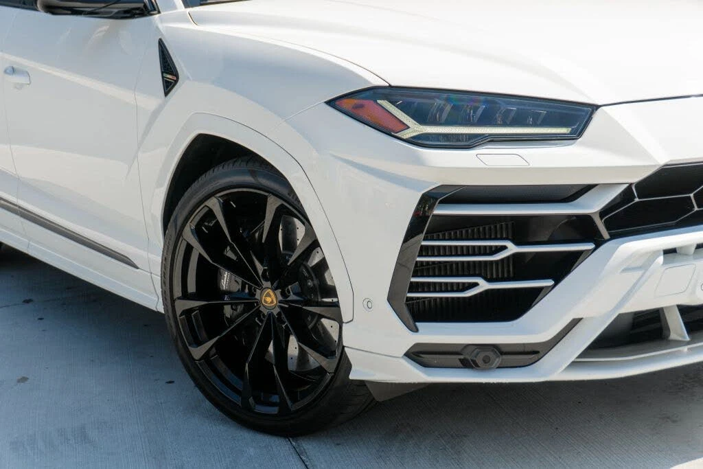 2022 Lamborghini Urus - Image 31 of 31