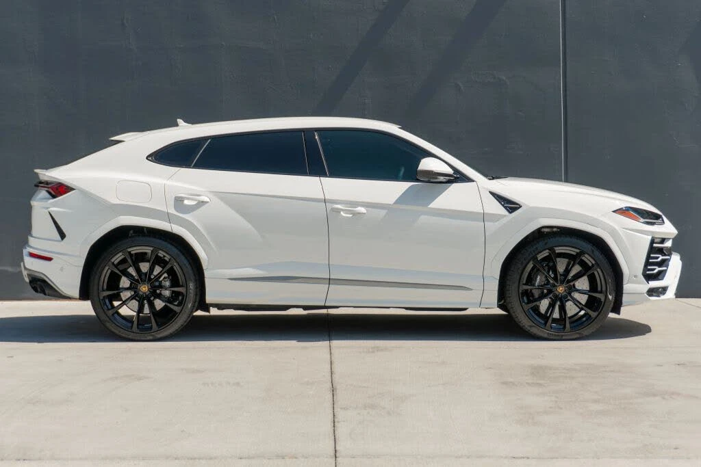 2022 Lamborghini Urus - Image 6 of 31