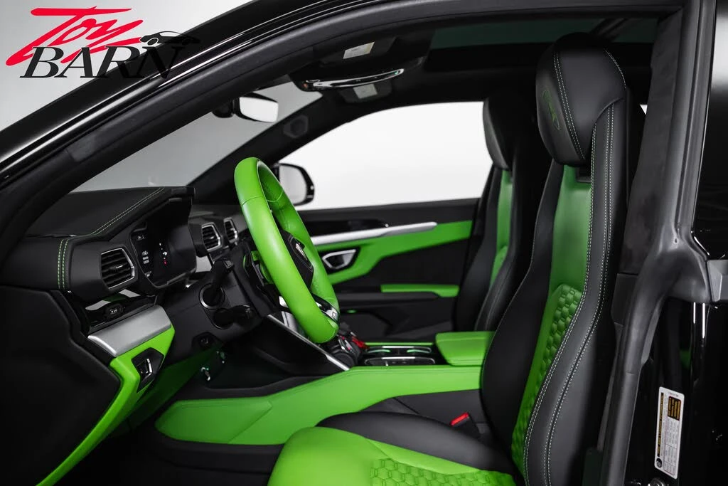 2022 Lamborghini Urus - Image 27 of 31
