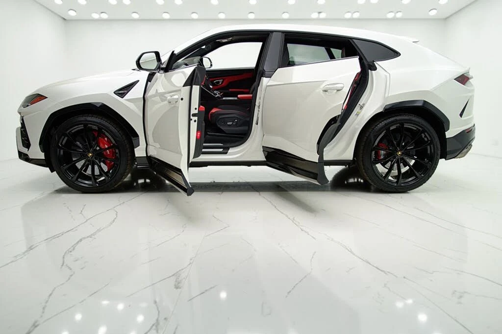 2022 Lamborghini Urus - Image 4 of 31