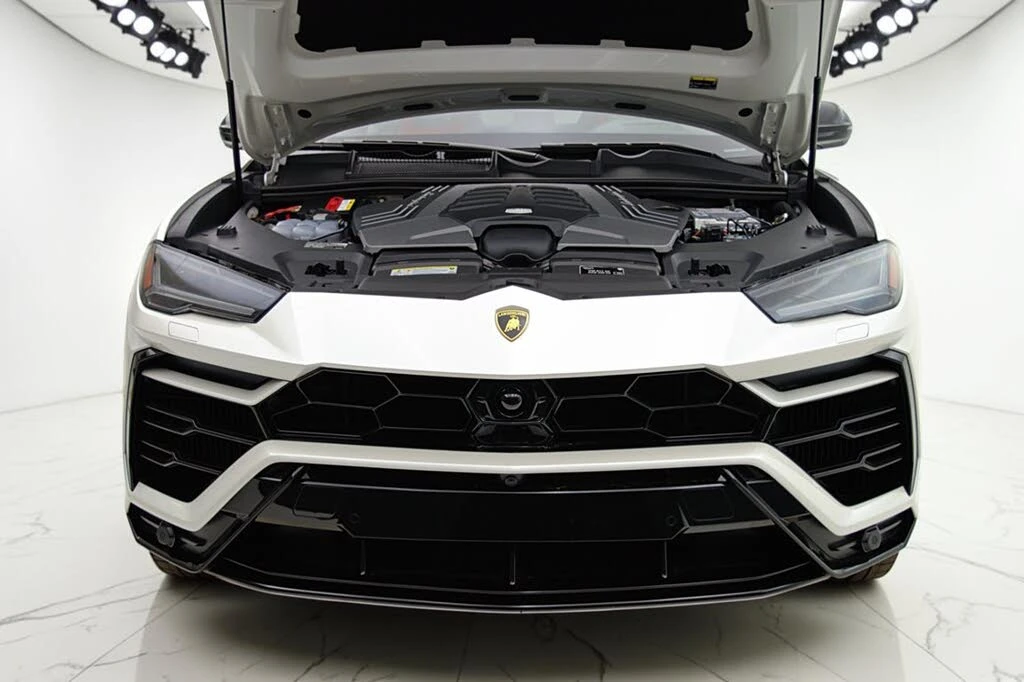 2022 Lamborghini Urus - Image 17 of 31