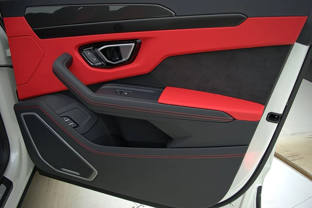 2022 Lamborghini Urus - Image 31 of 31