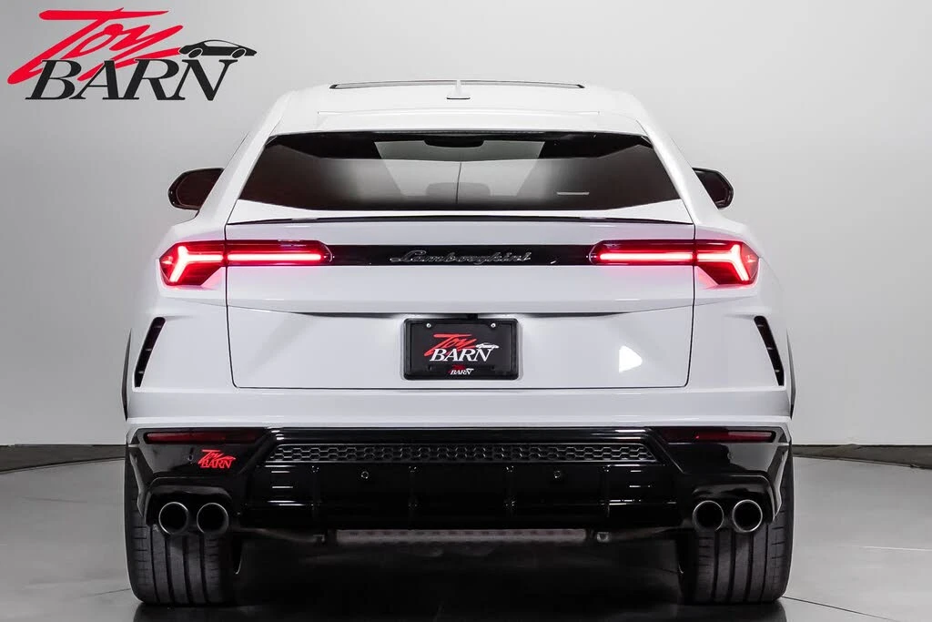 2022 Lamborghini Urus - Image 4 of 31