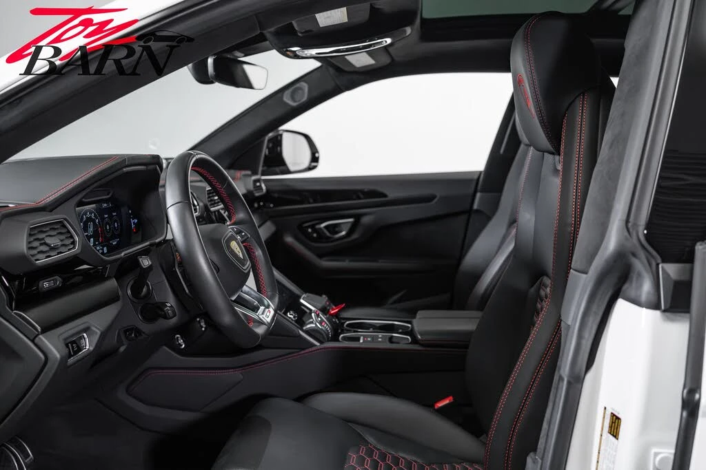 2022 Lamborghini Urus - Image 30 of 31