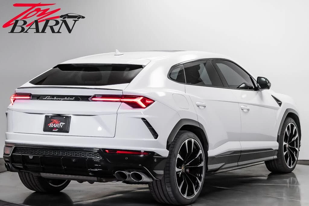 2022 Lamborghini Urus - Image 5 of 31