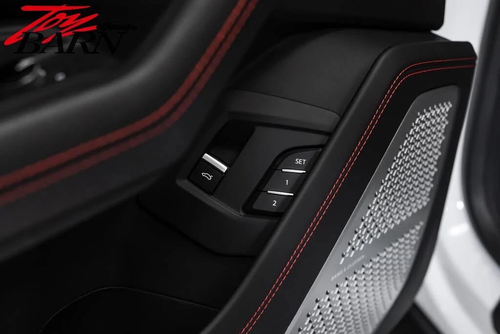2022 Lamborghini Urus - Image 24 of 31
