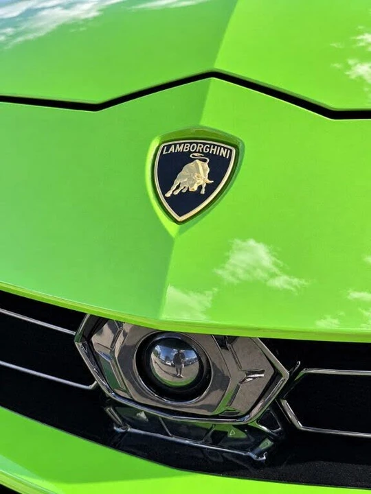 2022 Lamborghini Urus - Image 9 of 31