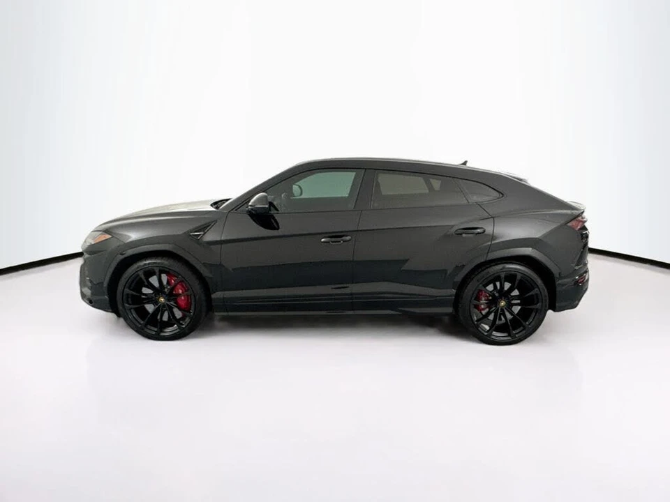 2022 Lamborghini Urus - Image 8 of 31