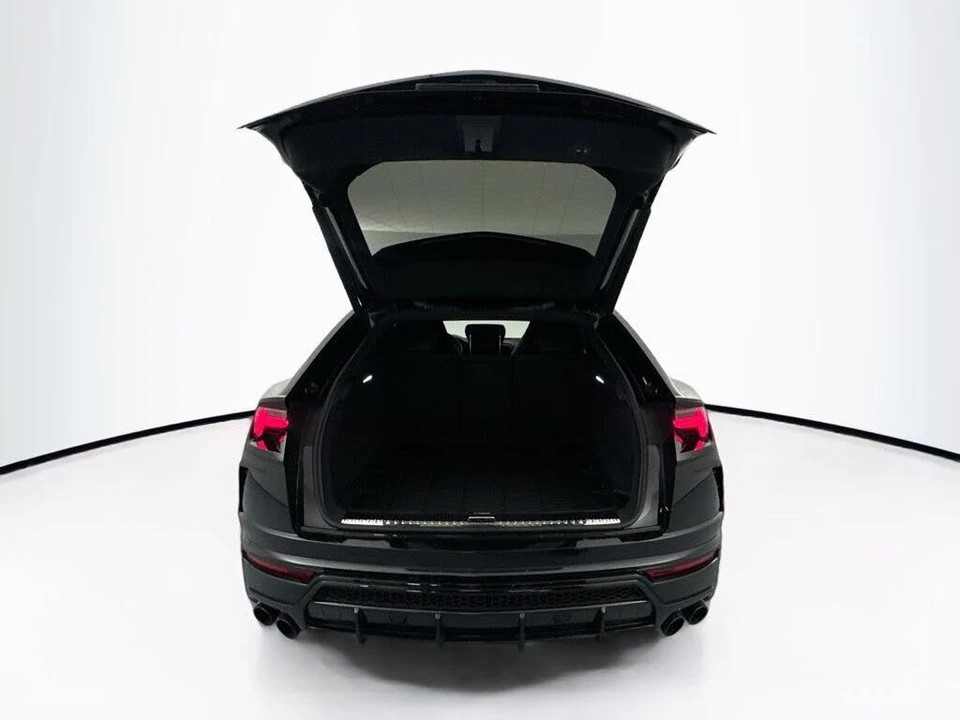 2022 Lamborghini Urus - Image 28 of 31