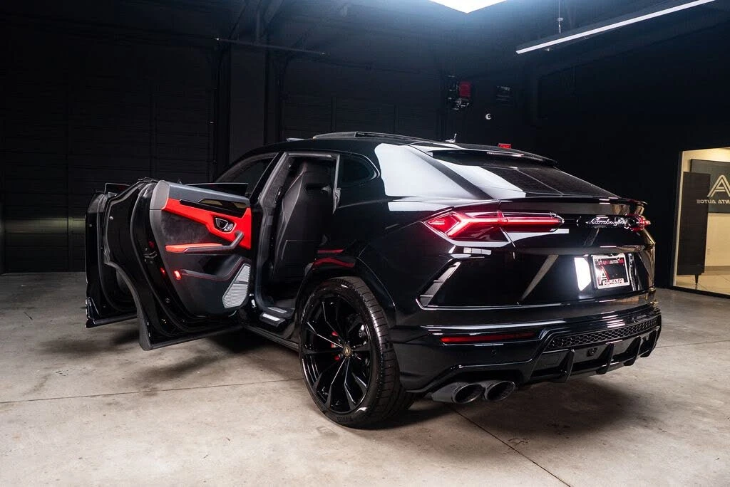 2022 Lamborghini Urus - Image 22 of 31
