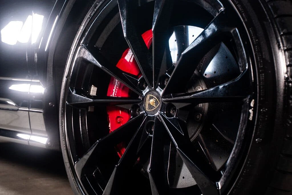 2022 Lamborghini Urus - Image 13 of 31