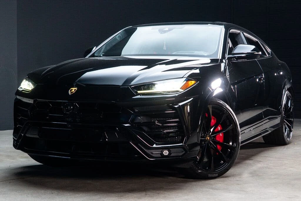2022 Lamborghini Urus - Image 2 of 31