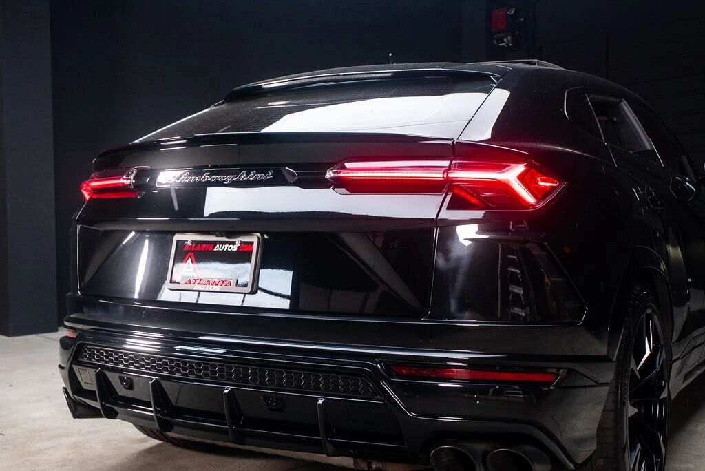 2022 Lamborghini Urus - Image 19 of 31