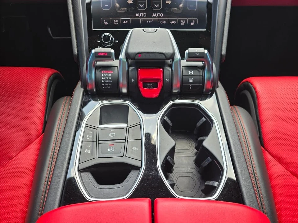 2022 Lamborghini Urus - Image 20 of 27