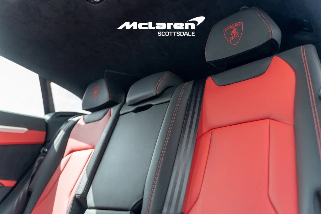 2022 Lamborghini Urus - Image 20 of 31