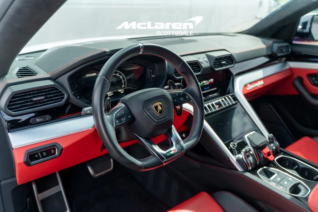 2022 Lamborghini Urus - Image 14 of 31
