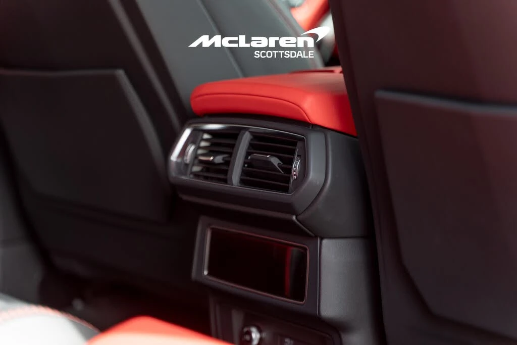 2022 Lamborghini Urus - Image 22 of 31