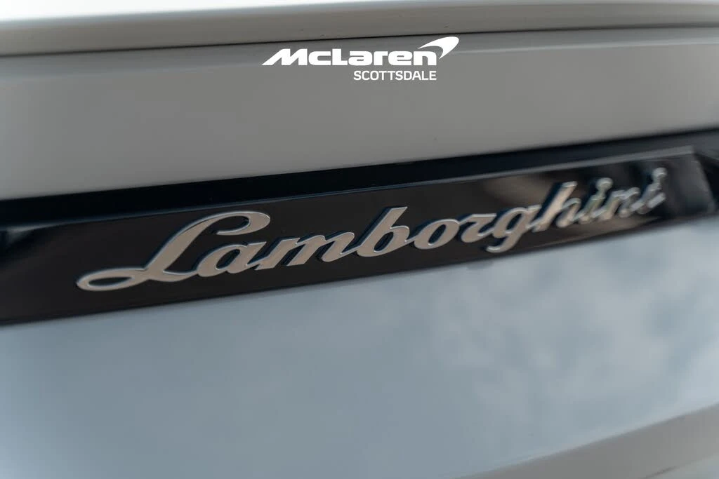 2022 Lamborghini Urus - Image 29 of 31