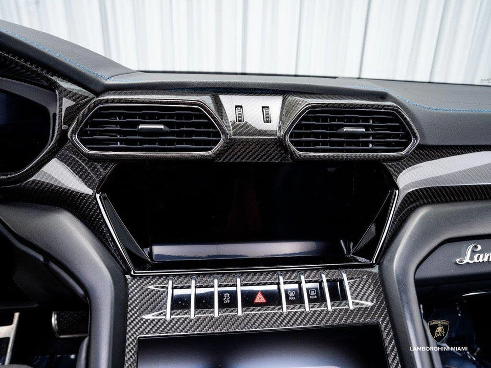 2022 Lamborghini Urus - Image 25 of 31