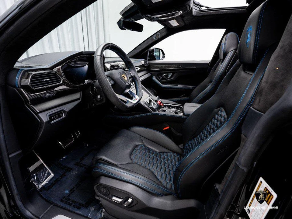 2022 Lamborghini Urus - Image 22 of 31