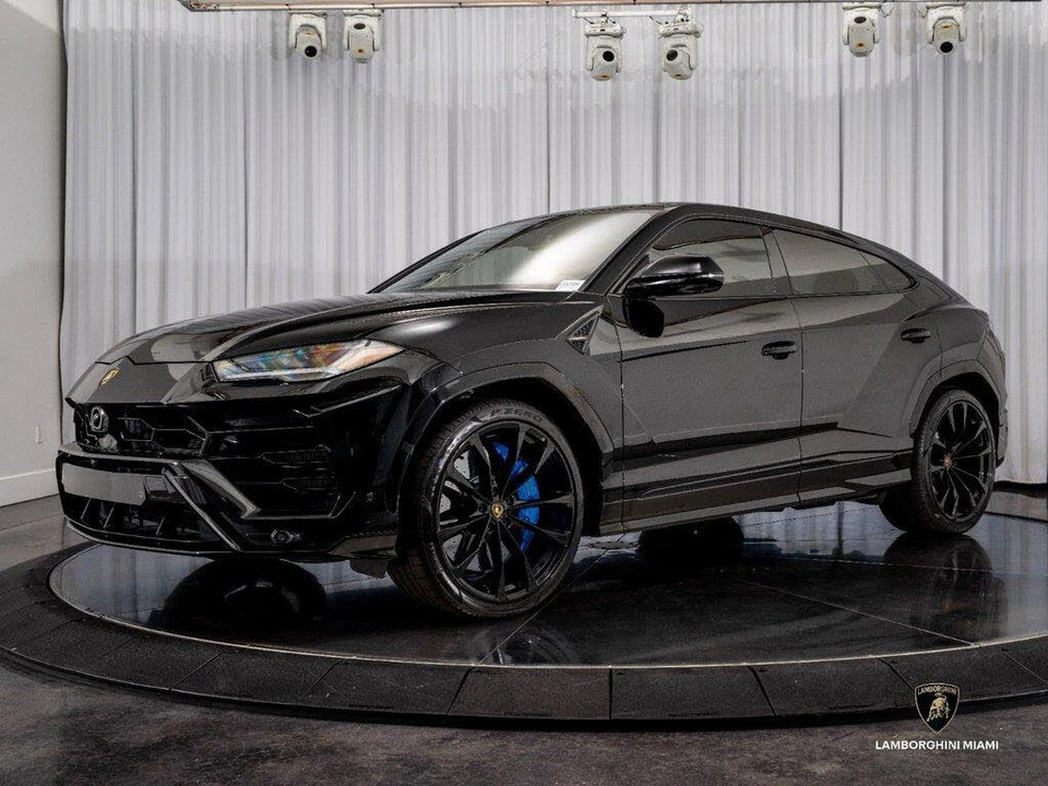 2022 Lamborghini Urus - Image 5 of 31