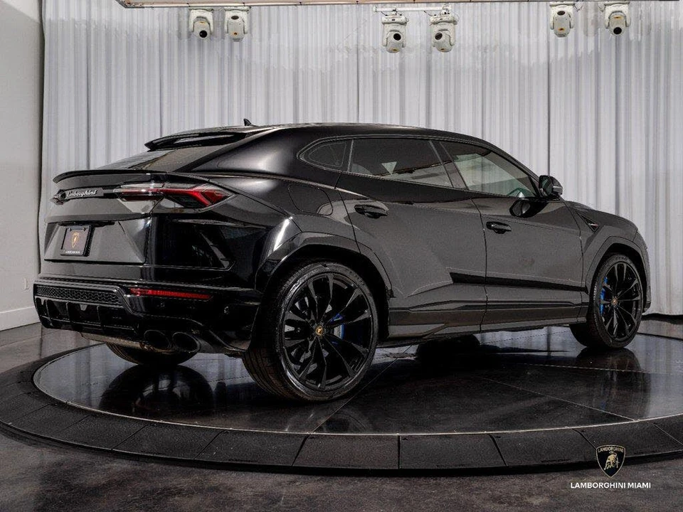 2022 Lamborghini Urus - Image 14 of 31
