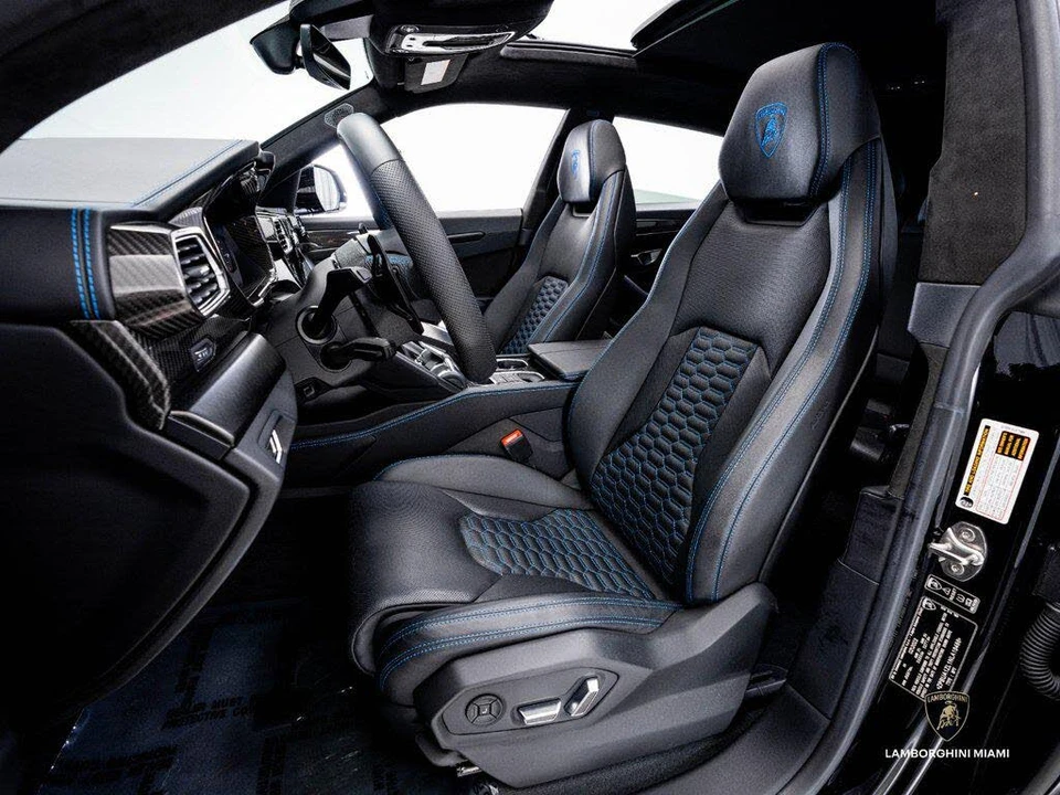 2022 Lamborghini Urus - Image 29 of 31