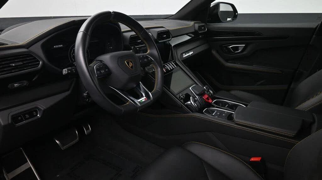 2022 Lamborghini Urus - Image 7 of 24