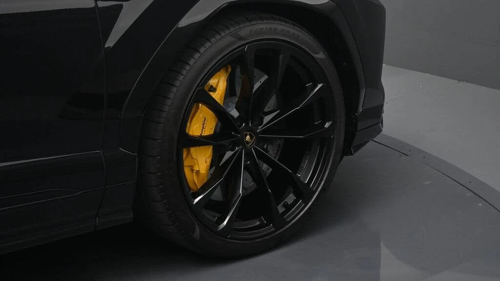 2022 Lamborghini Urus - Image 6 of 24