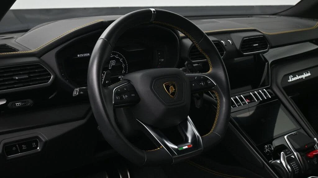 2022 Lamborghini Urus - Image 9 of 24