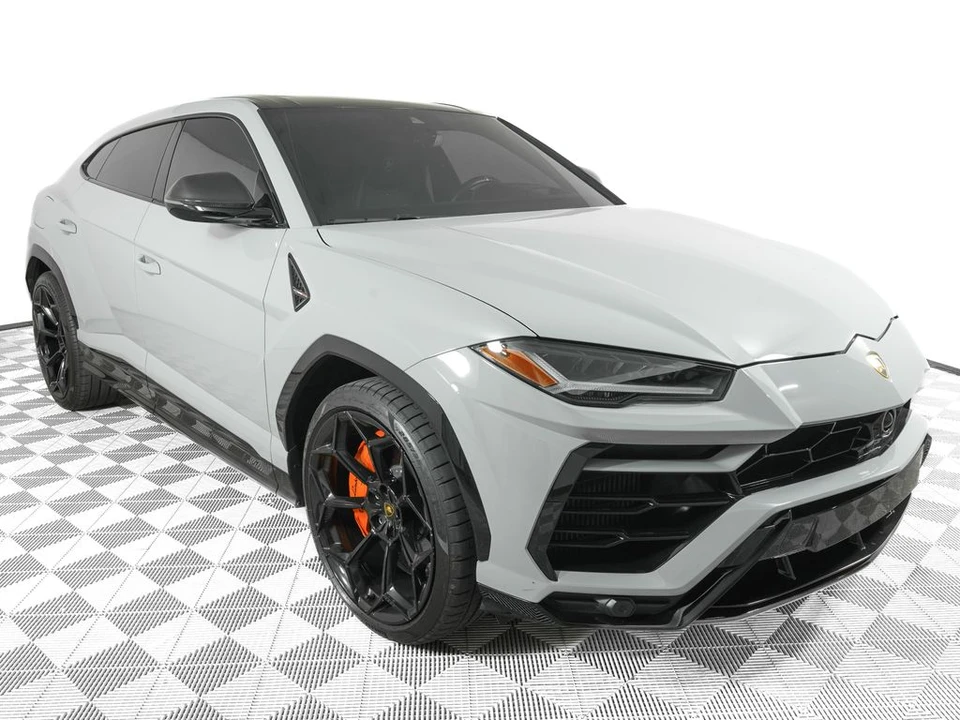 2022 Lamborghini Urus - Image 3 of 31
