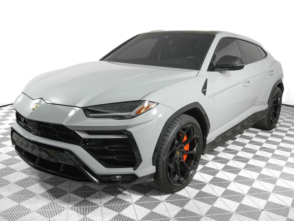 2022 Lamborghini Urus - Image 8 of 31