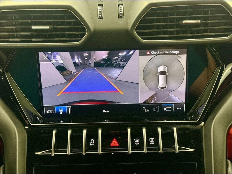 2022 Lamborghini Urus - Image 14 of 31