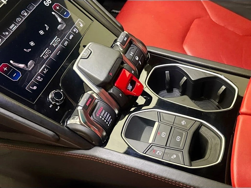 2022 Lamborghini Urus - Image 17 of 31