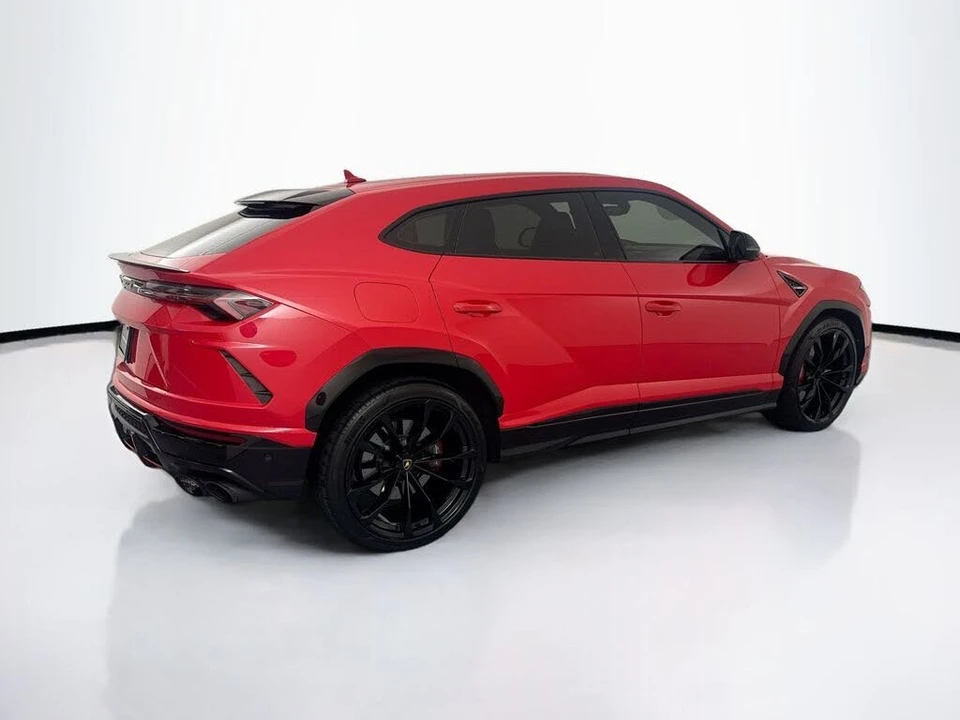 2022 Lamborghini Urus - Image 5 of 31