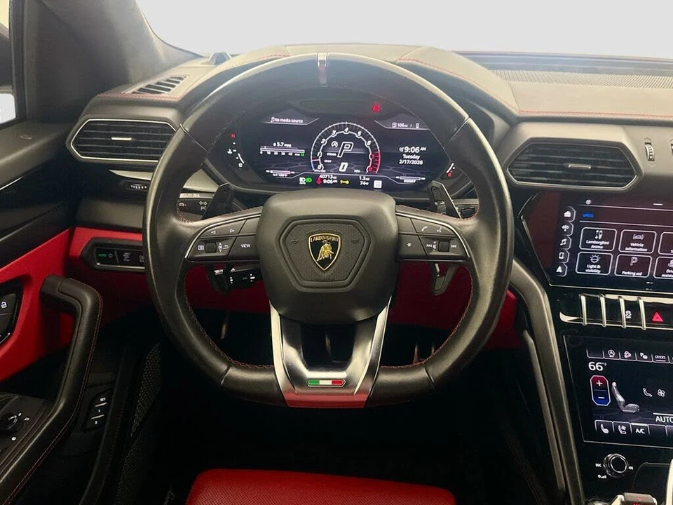 2022 Lamborghini Urus - Image 11 of 31