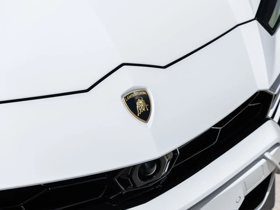 2022 Lamborghini Urus - Image 22 of 31