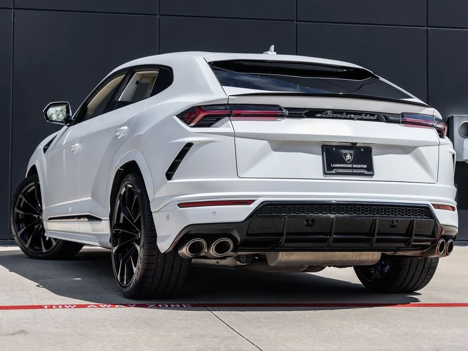 2022 Lamborghini Urus - Image 6 of 31