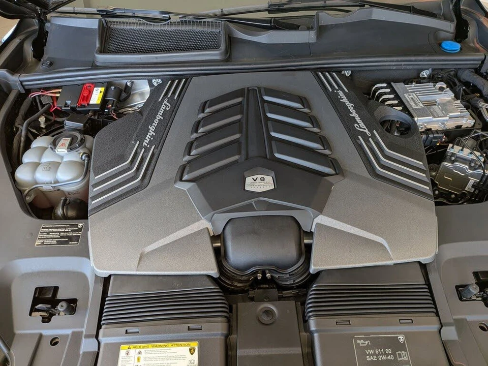 2022 Lamborghini Urus - Image 26 of 28