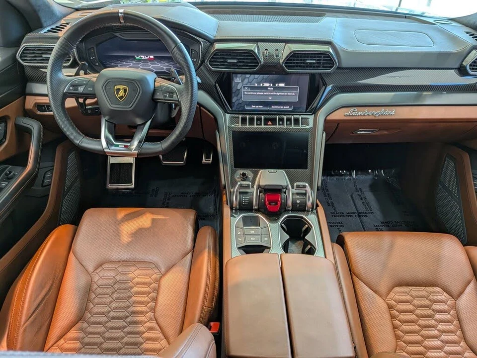 2022 Lamborghini Urus - Image 20 of 28