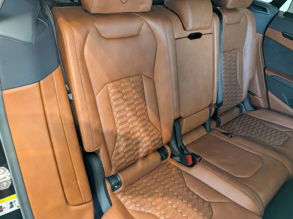 2022 Lamborghini Urus - Image 24 of 28