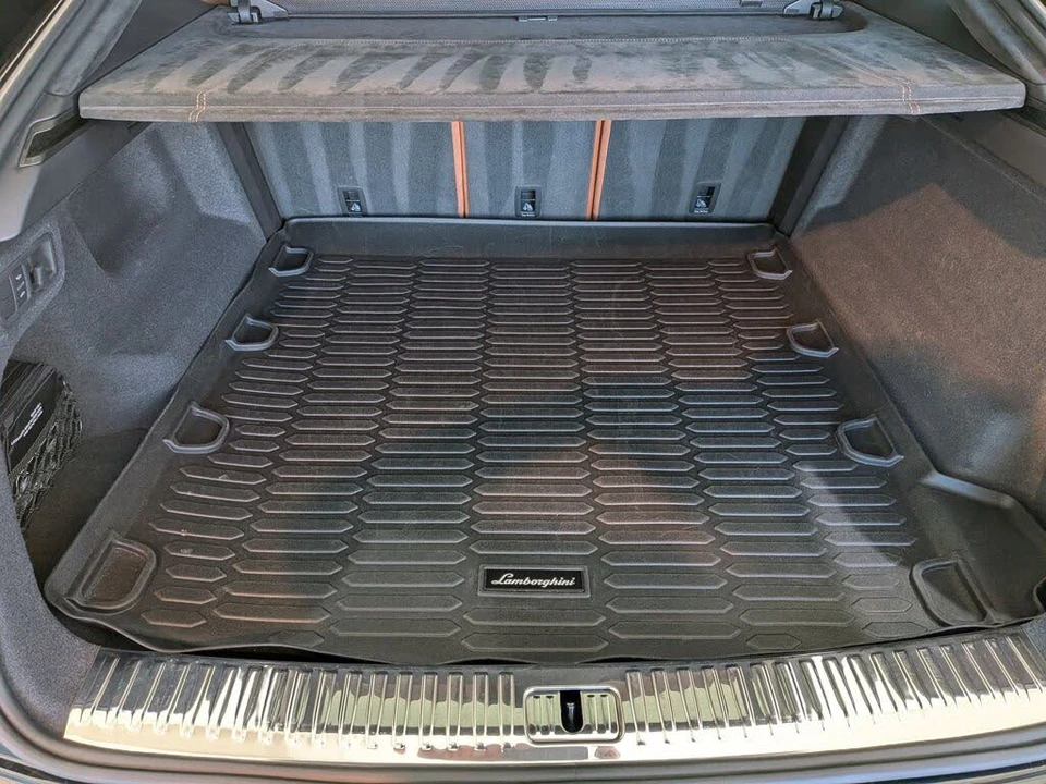 2022 Lamborghini Urus - Image 23 of 28