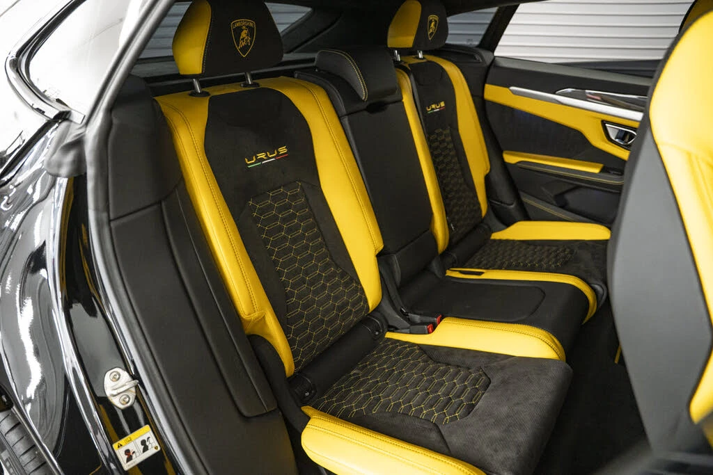 2022 Lamborghini Urus - Image 29 of 31
