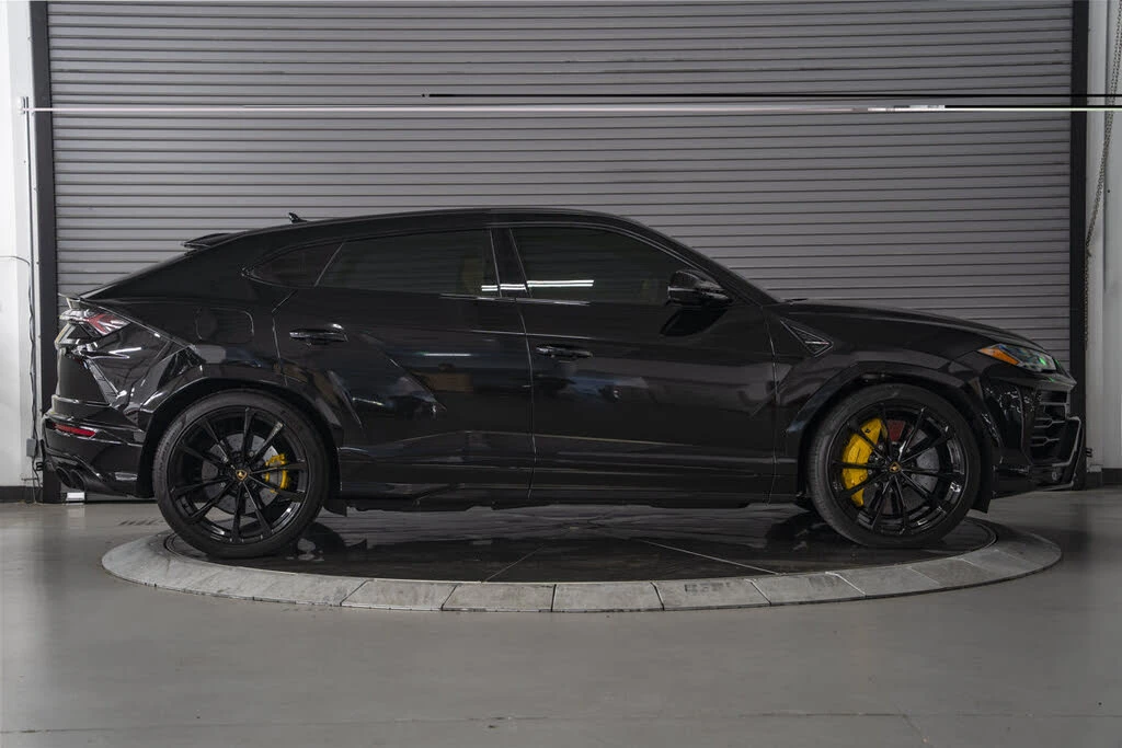 2022 Lamborghini Urus - Image 6 of 31