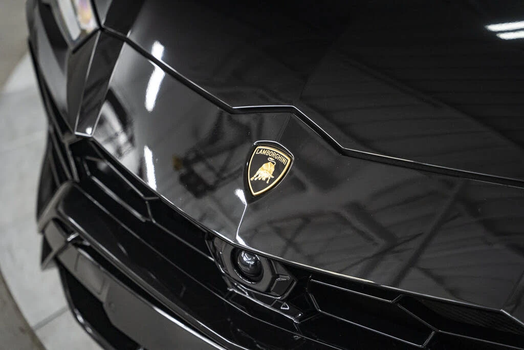 2022 Lamborghini Urus - Image 12 of 31